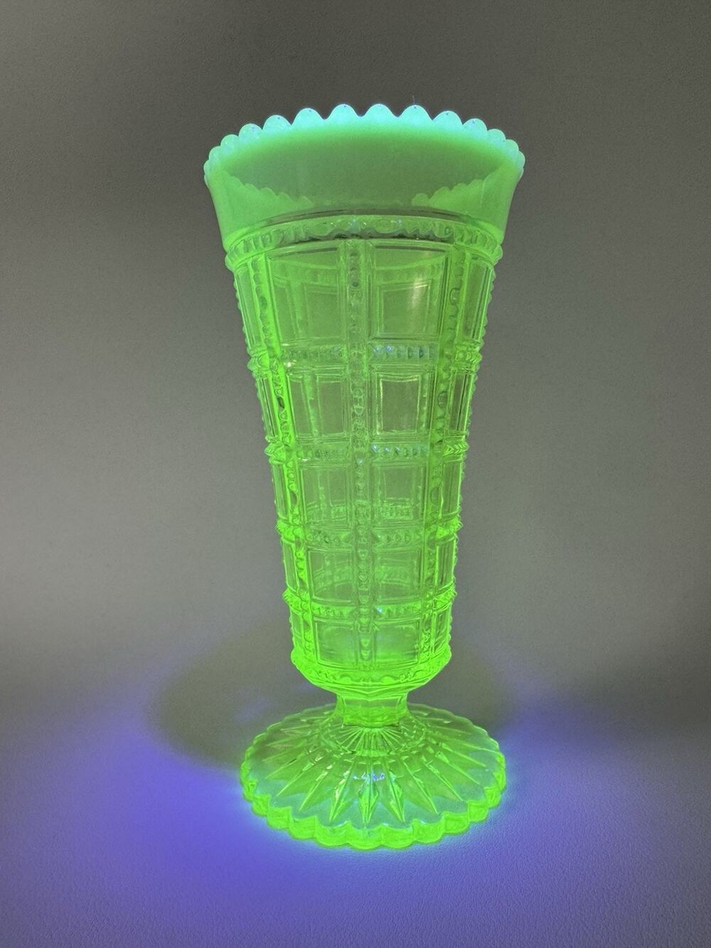 Imperial Beaded Block Uranium Glass Vase Vaseline Opalescent 6” Depression